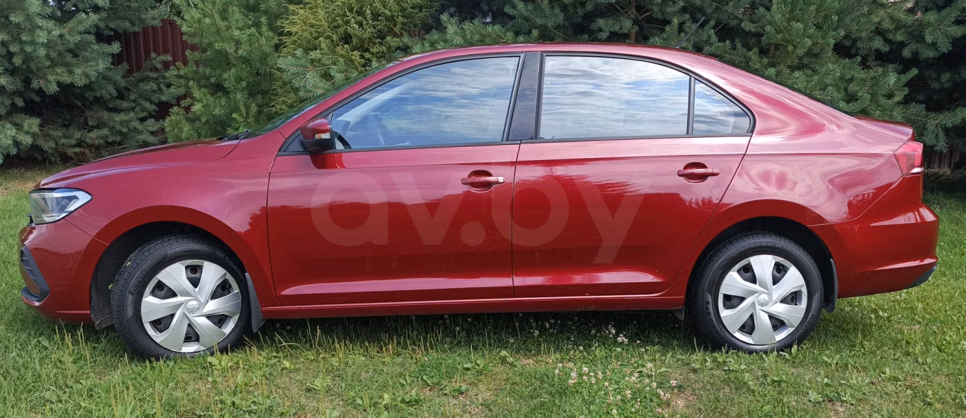 Volkswagen Polo Sedan фото 8