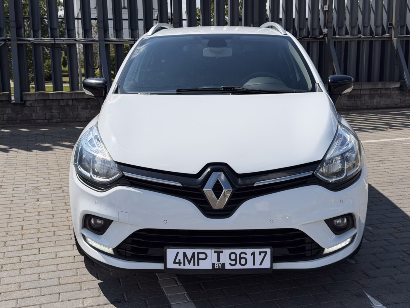 Renault Clio фото 2