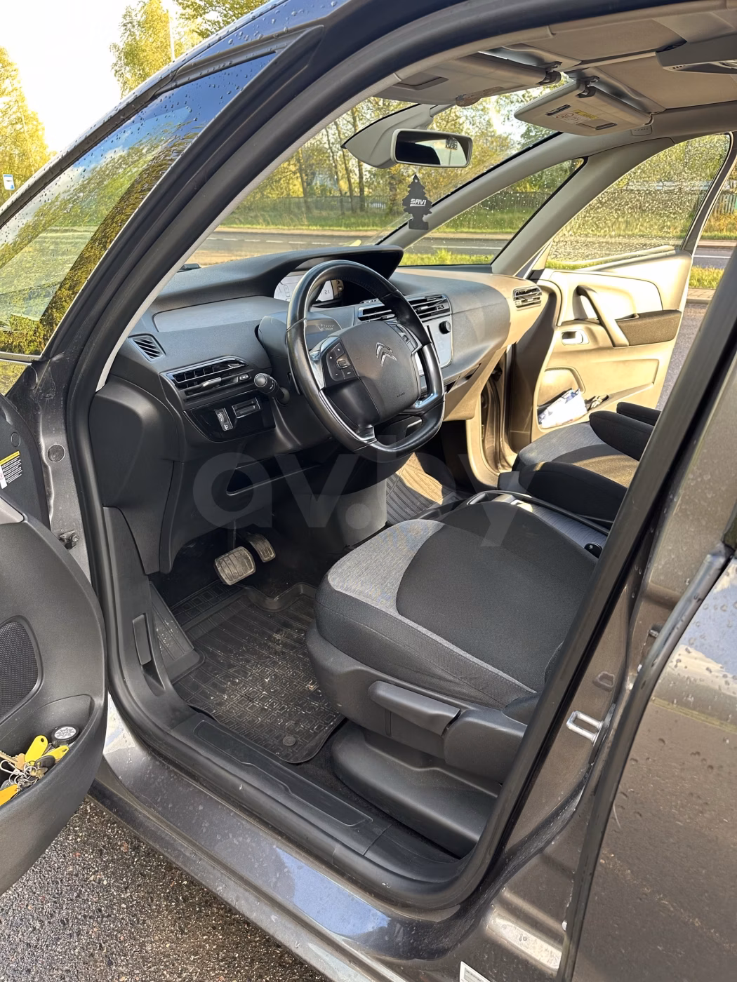 Citroen C4 Spacetourer фото 9