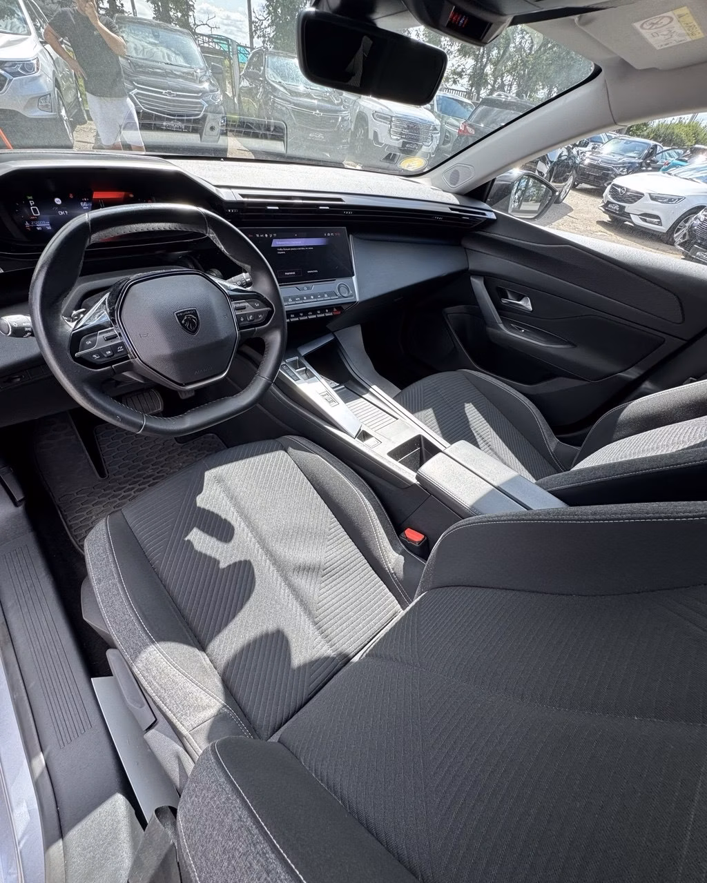 Peugeot 308 фото 10