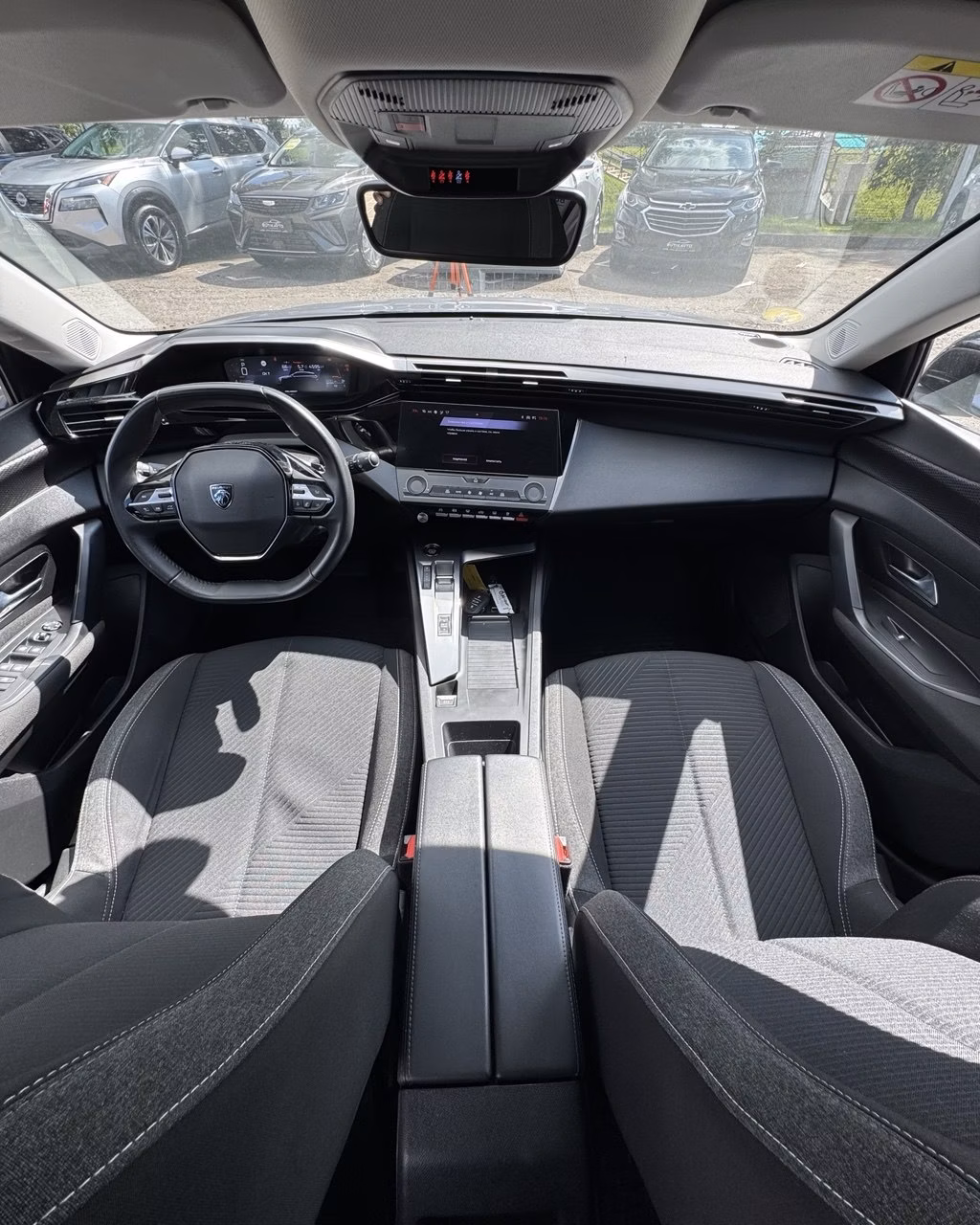Peugeot 308 фото 11