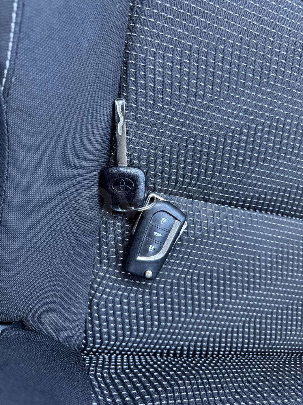Toyota Auris фото 4