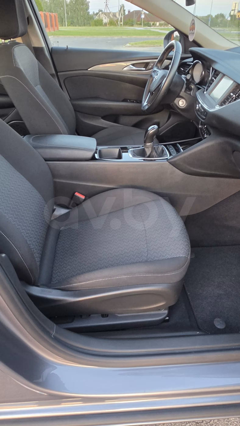 Opel Insignia фото 8