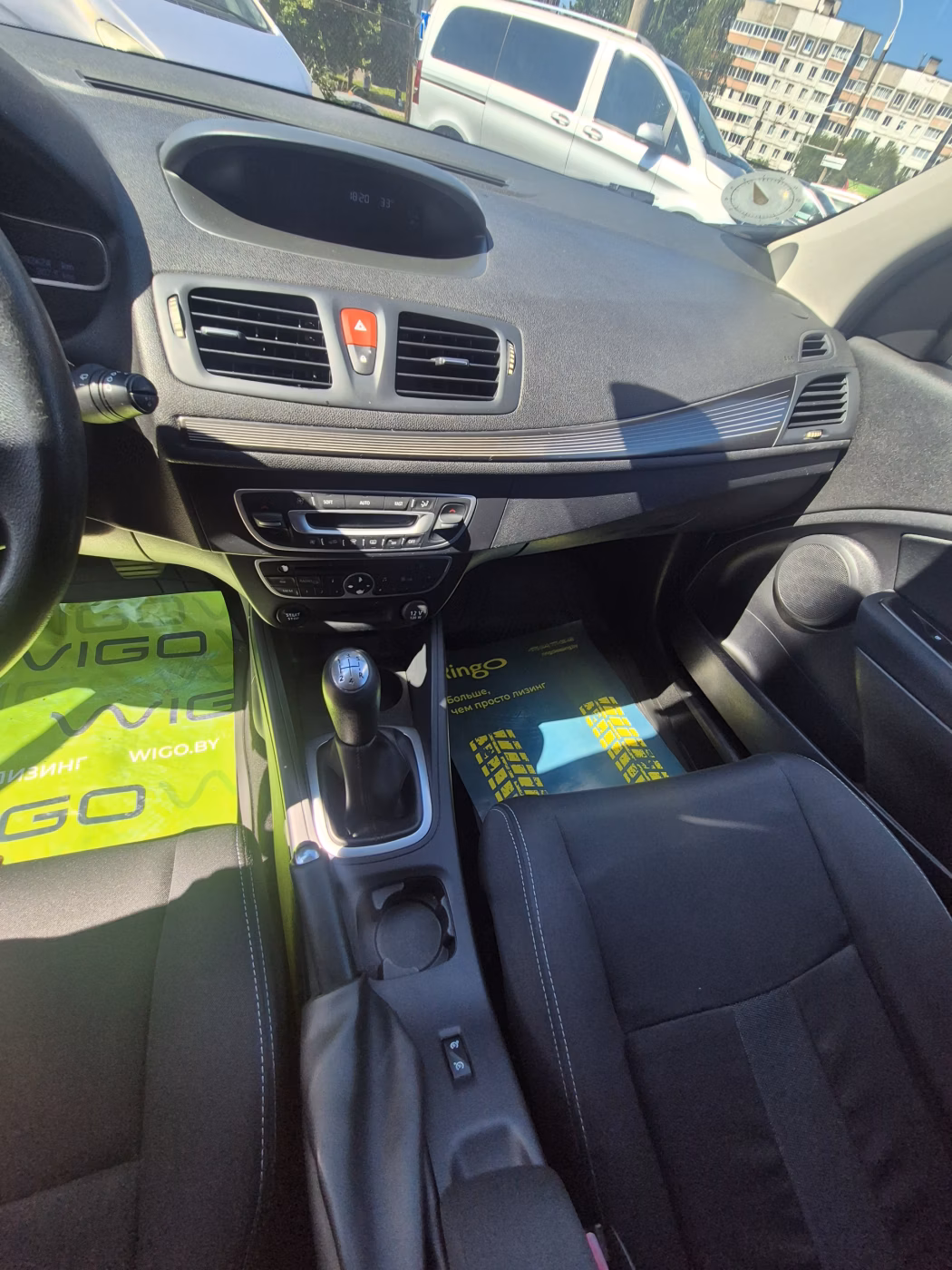 Renault Megane фото 9