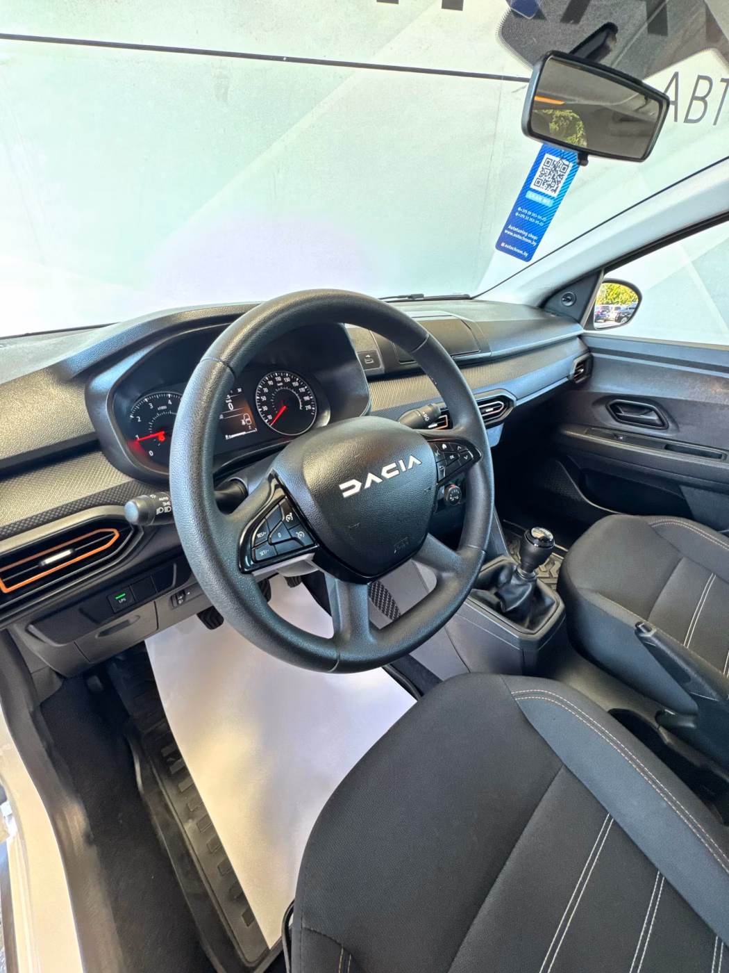 Dacia Sandero Stepway фото 10