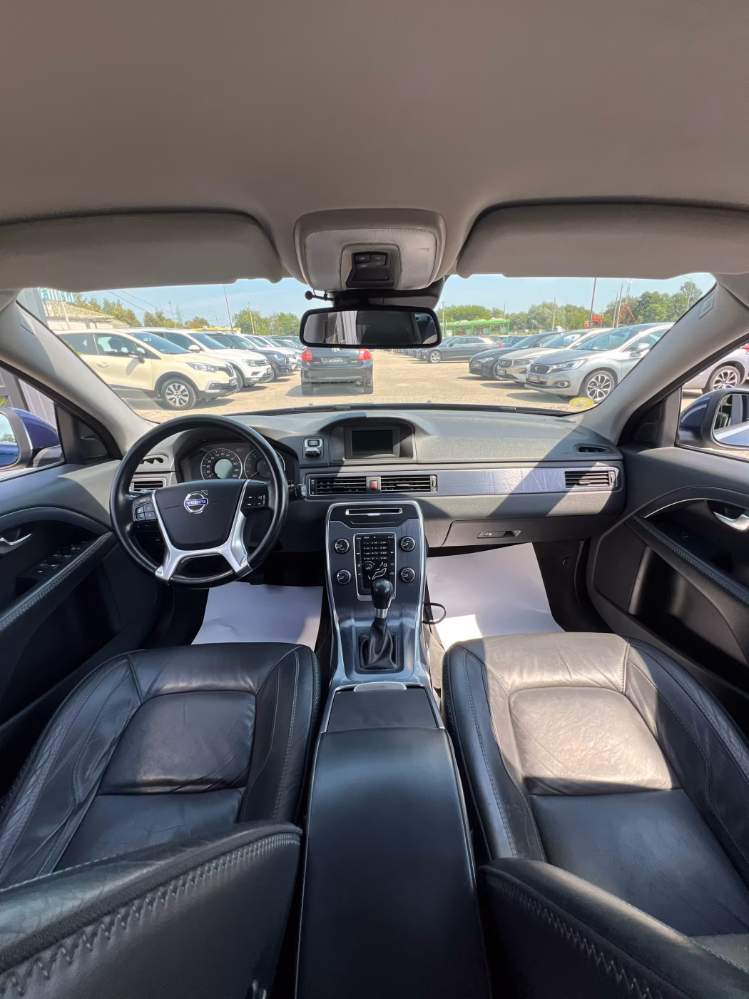 Volvo V70 фото 14