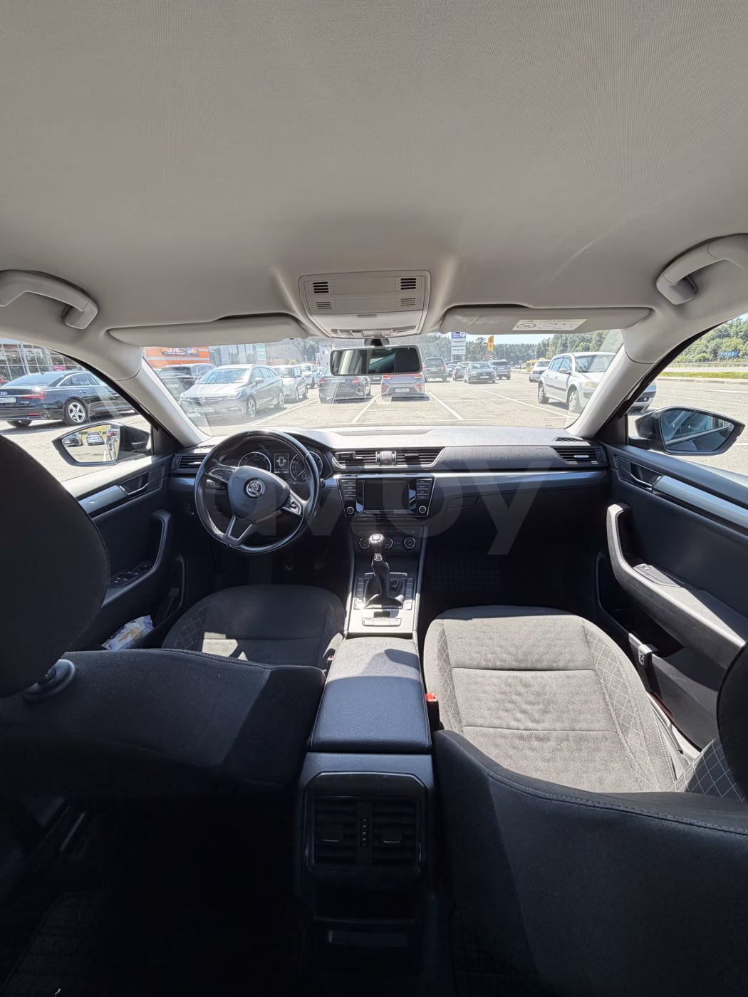 Skoda Superb фото 7