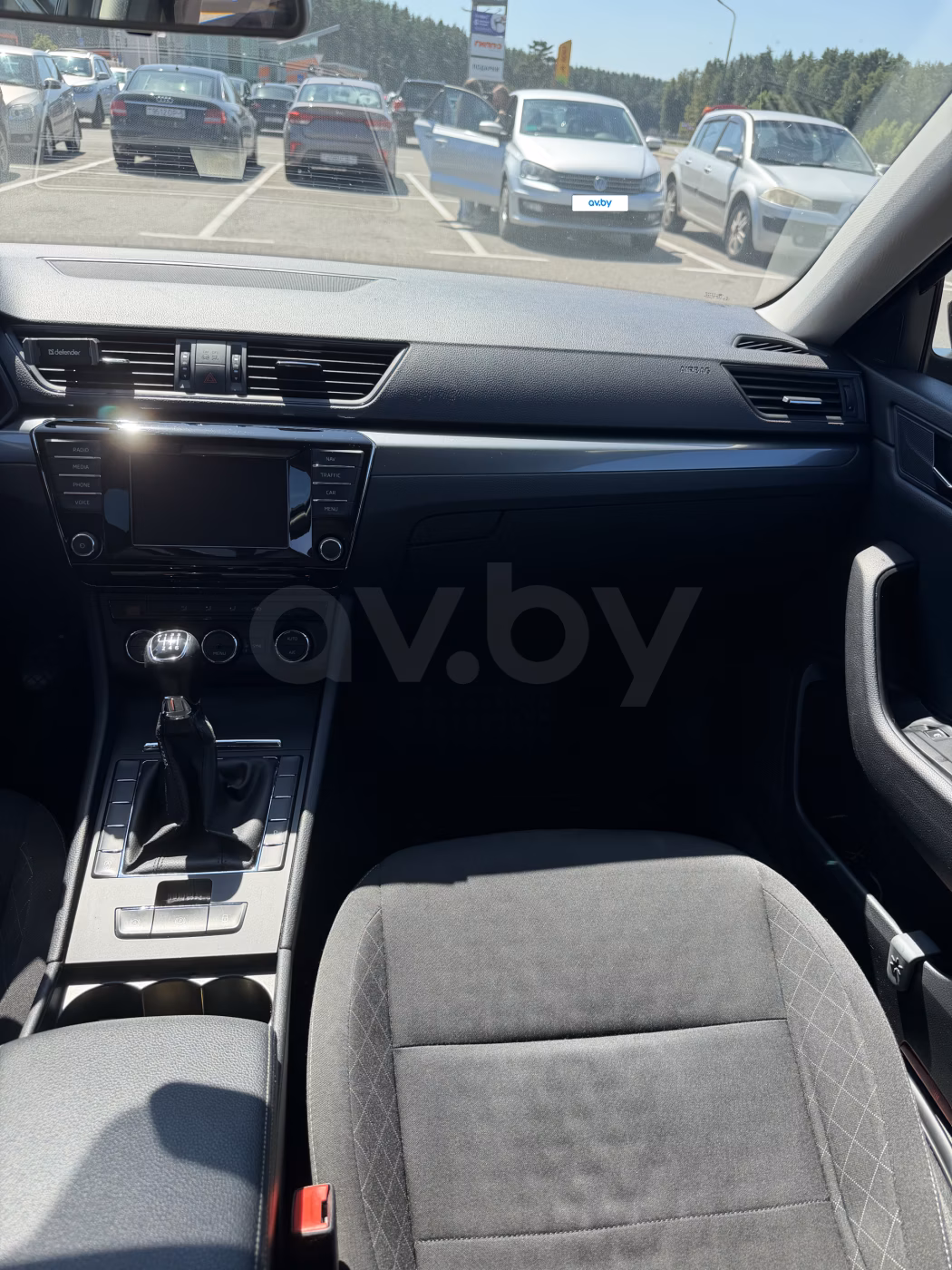 Skoda Superb фото 9