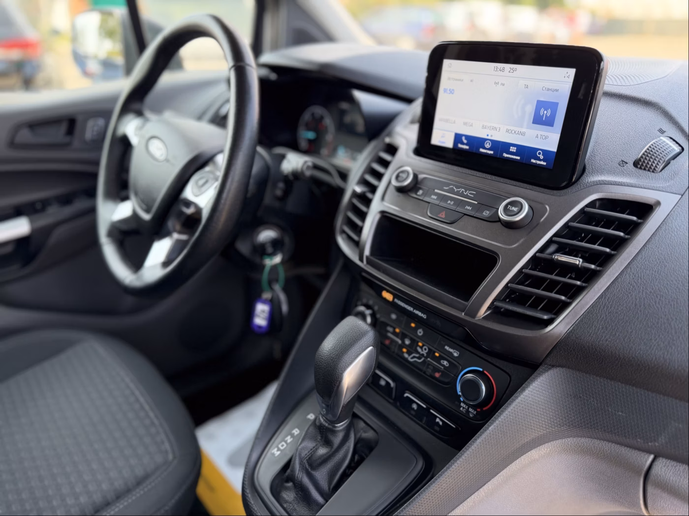 Ford Tourneo Connect фото 19