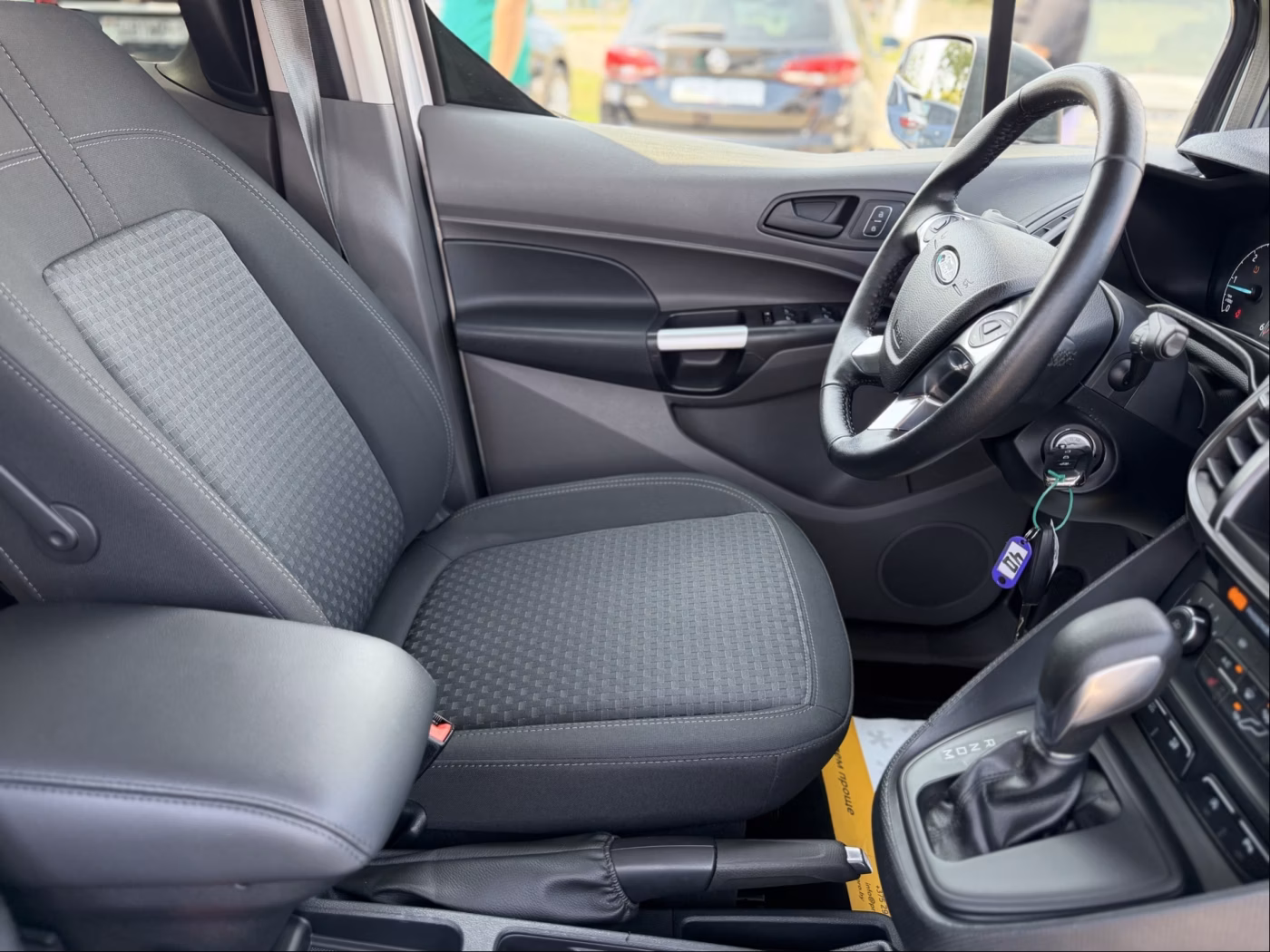 Ford Tourneo Connect фото 18