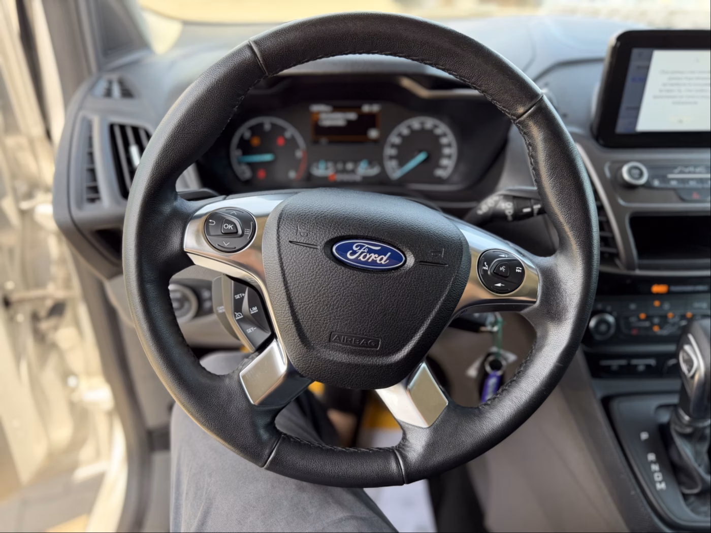 Ford Tourneo Connect фото 23