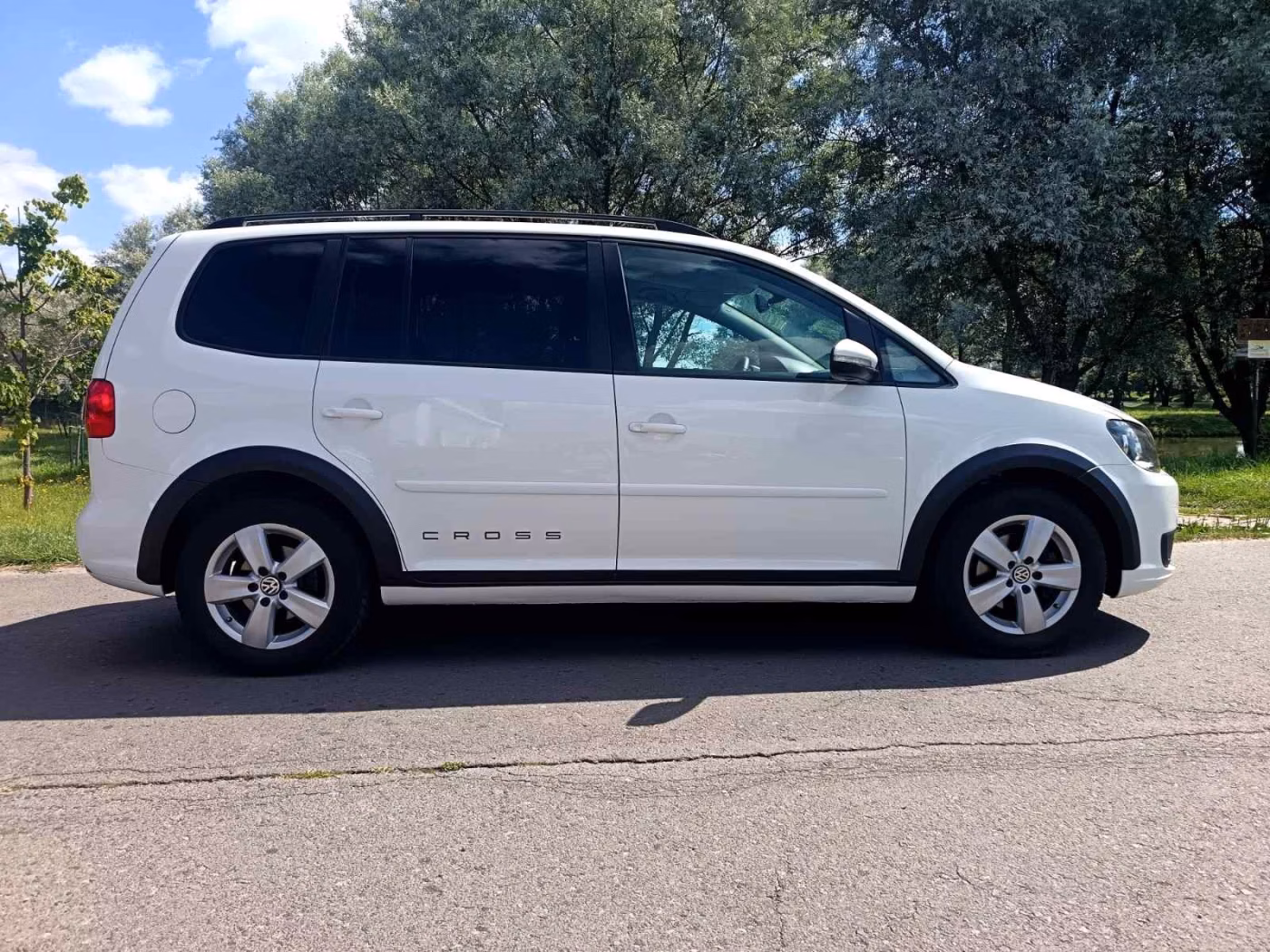 Volkswagen Touran фото 21
