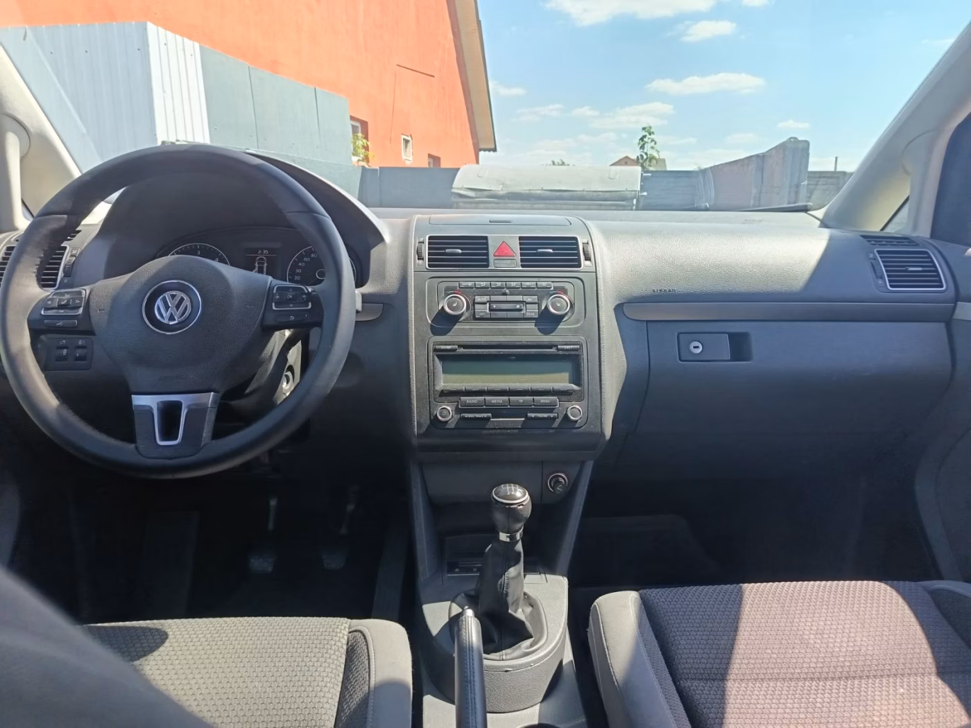 Volkswagen Touran фото 13