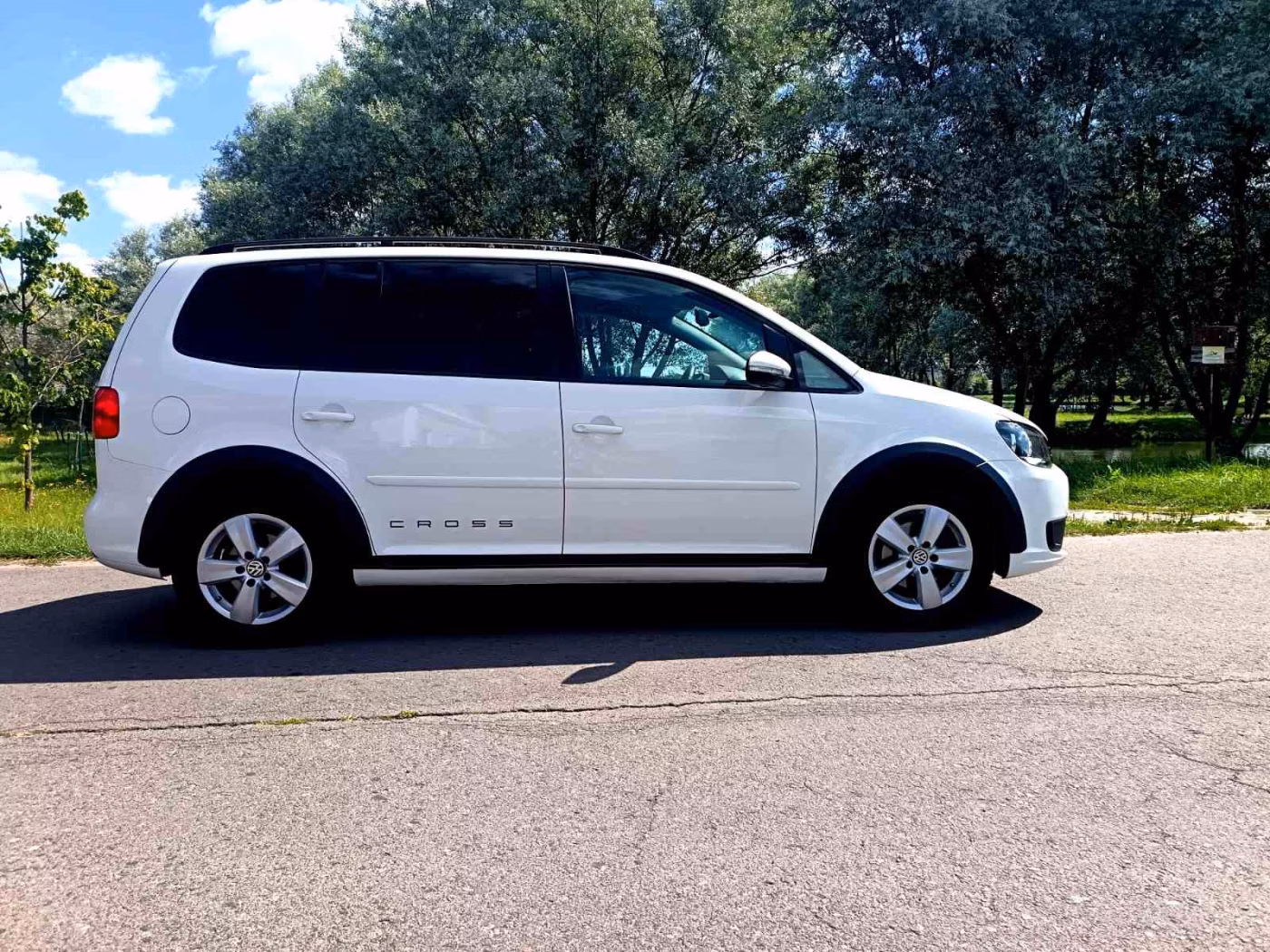 Volkswagen Touran фото 20