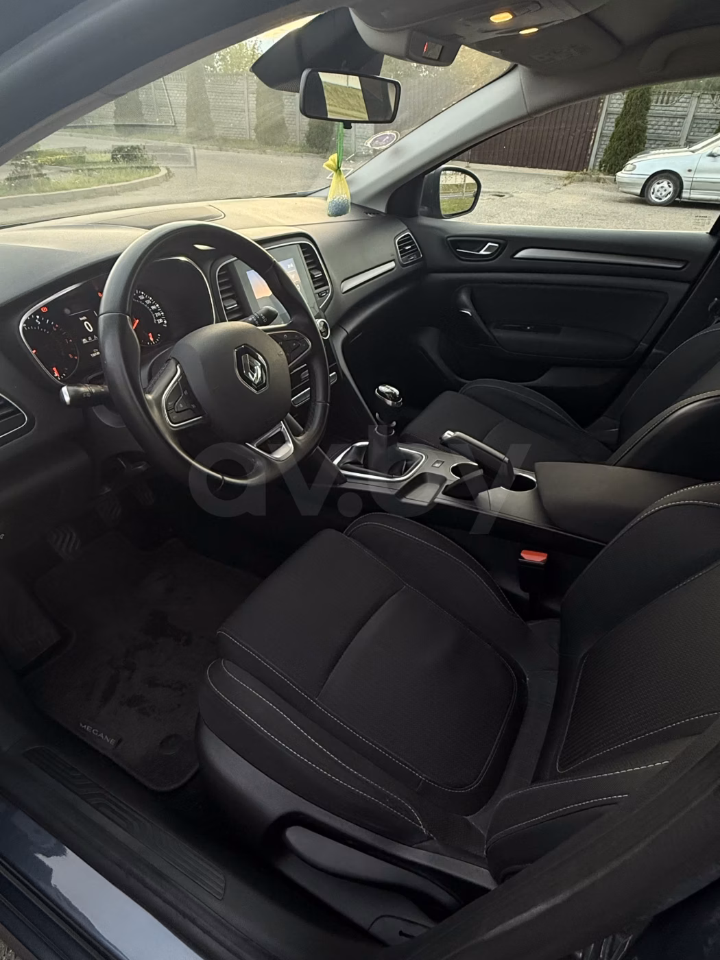 Renault Megane фото 10