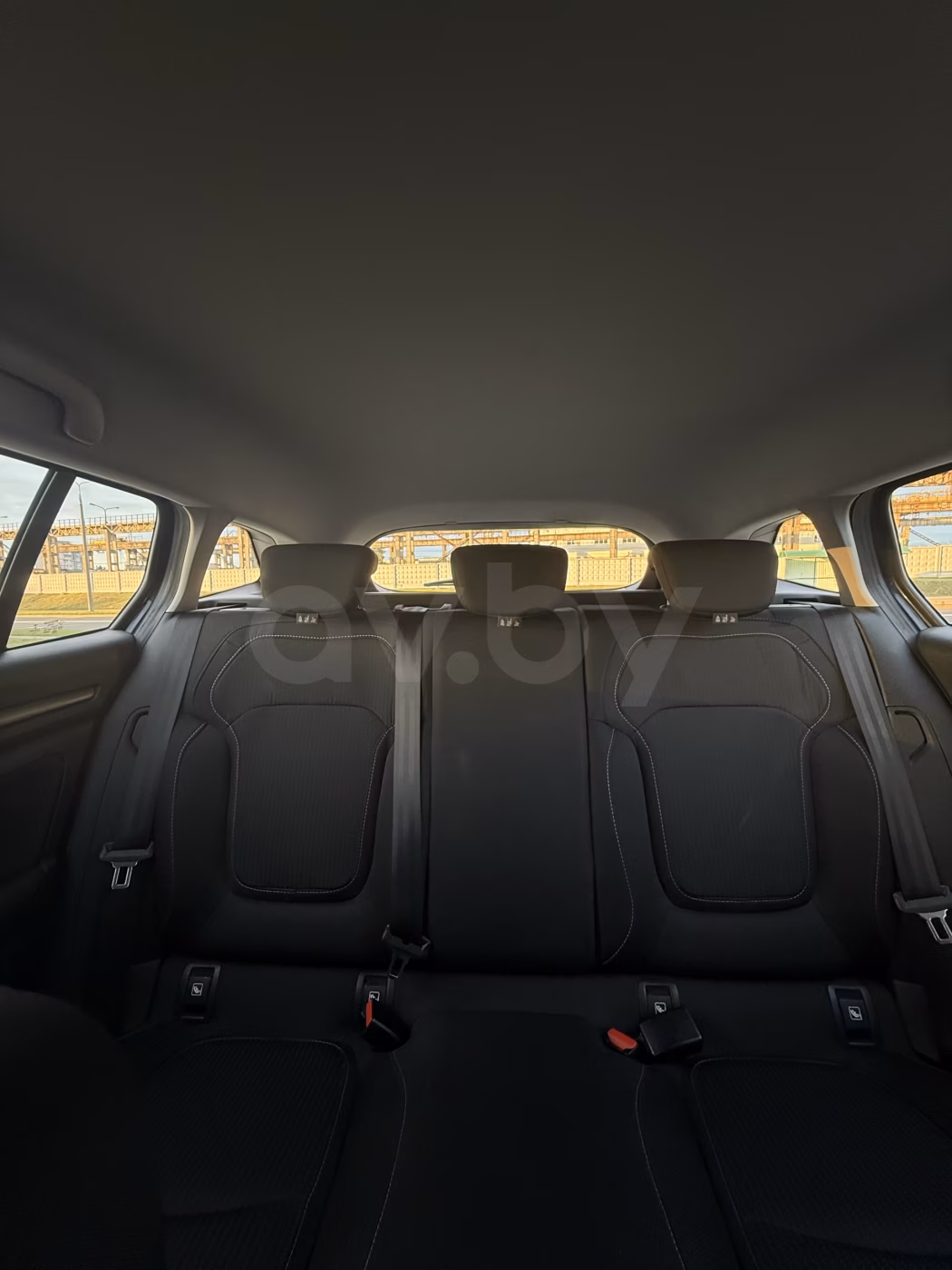 Renault Megane фото 12