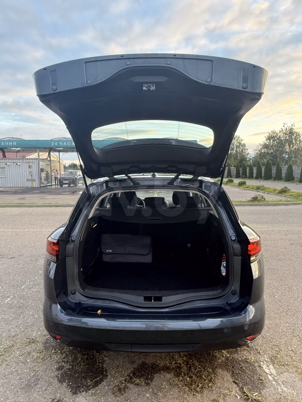 Renault Megane фото 17