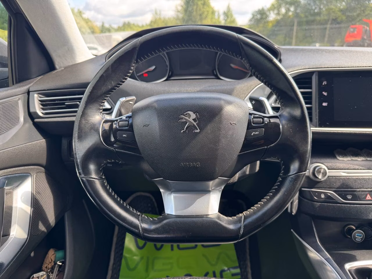 Peugeot 308 фото 18
