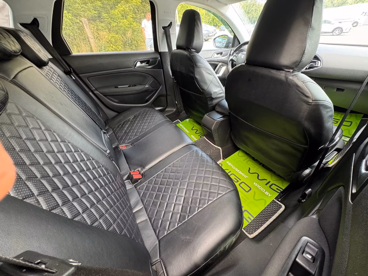 Peugeot 308 фото 13