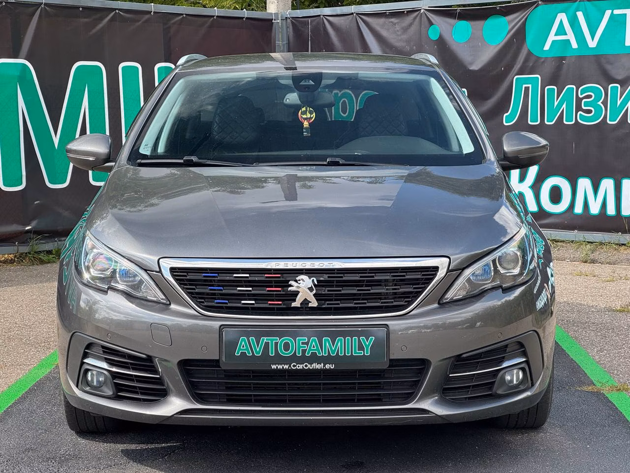 Peugeot 308 фото 2