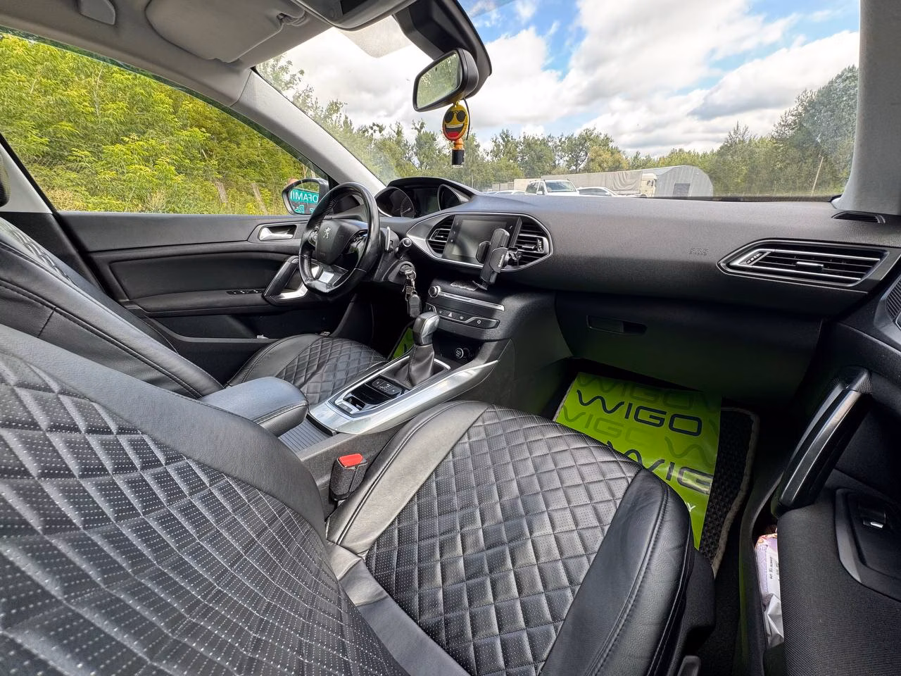 Peugeot 308 фото 16