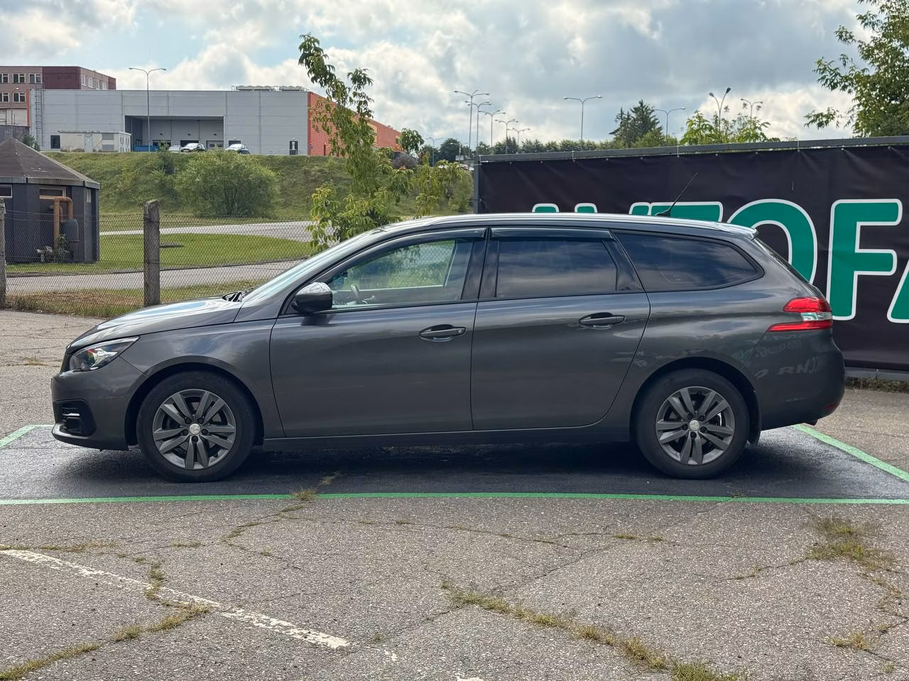 Peugeot 308 фото 4
