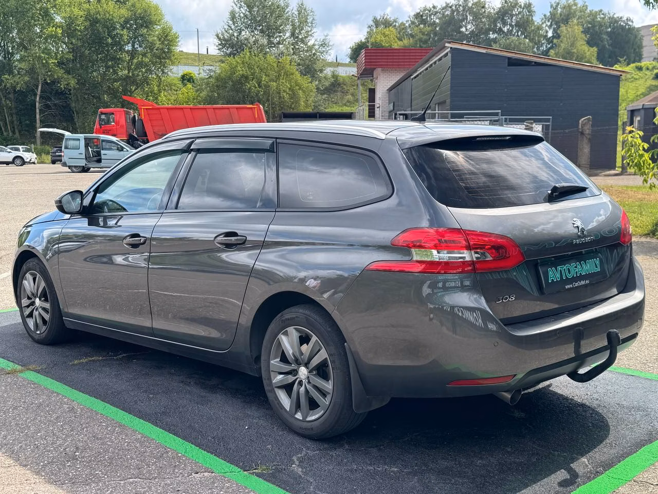 Peugeot 308 фото 5
