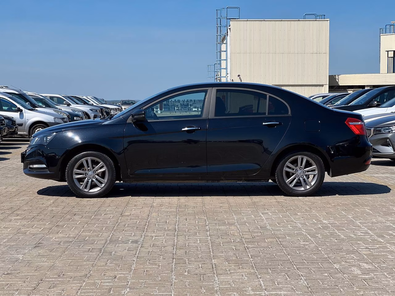 Geely Emgrand фото 14
