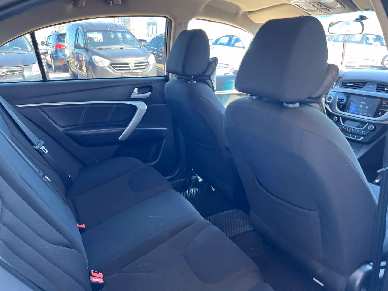 Geely Emgrand фото 24