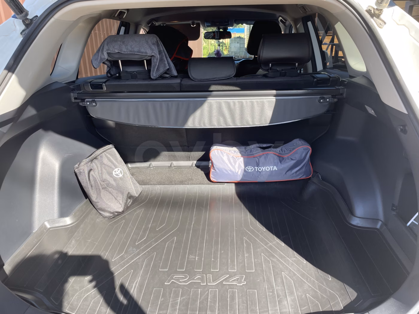 Toyota RAV4 фото 17