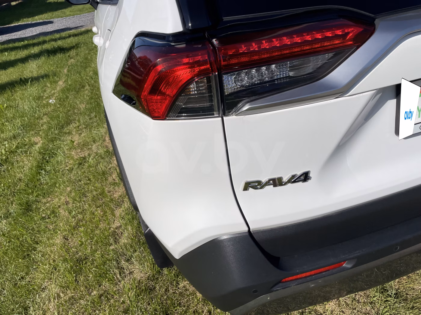 Toyota RAV4 фото 8