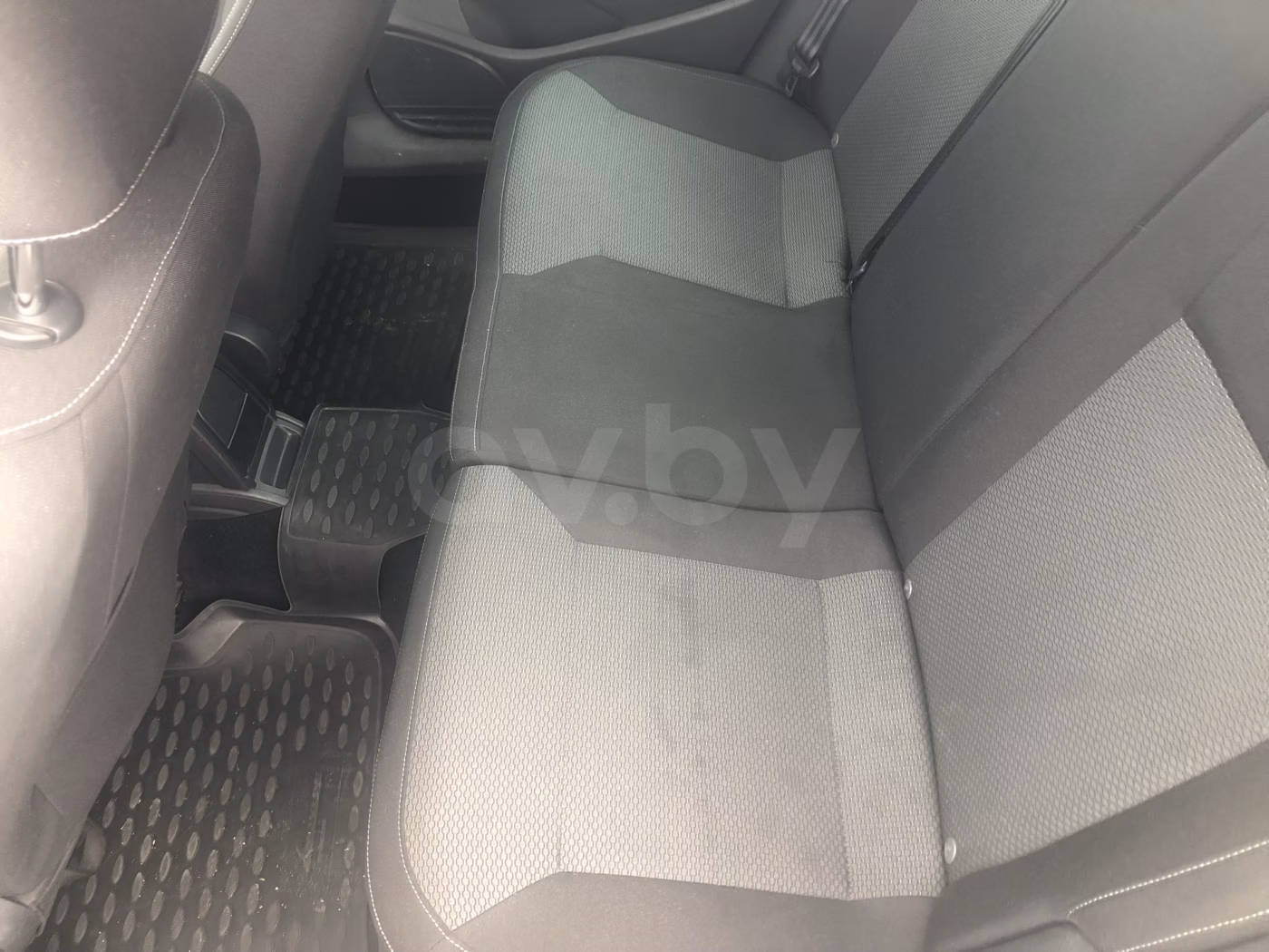 Volkswagen Polo Sedan фото 6