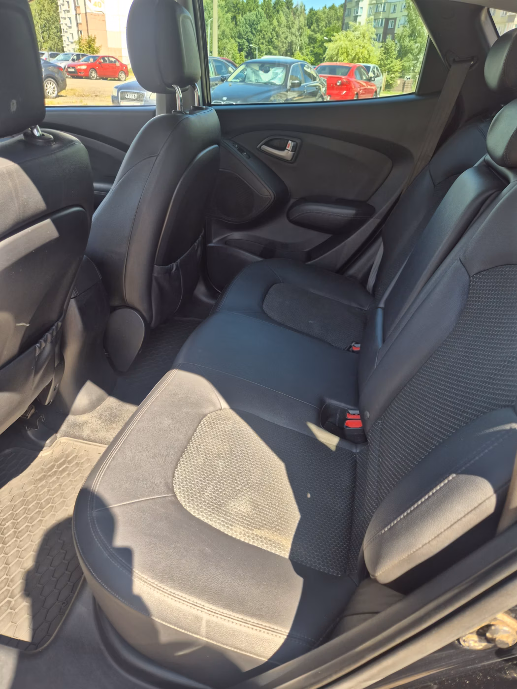 Hyundai ix35 фото 8