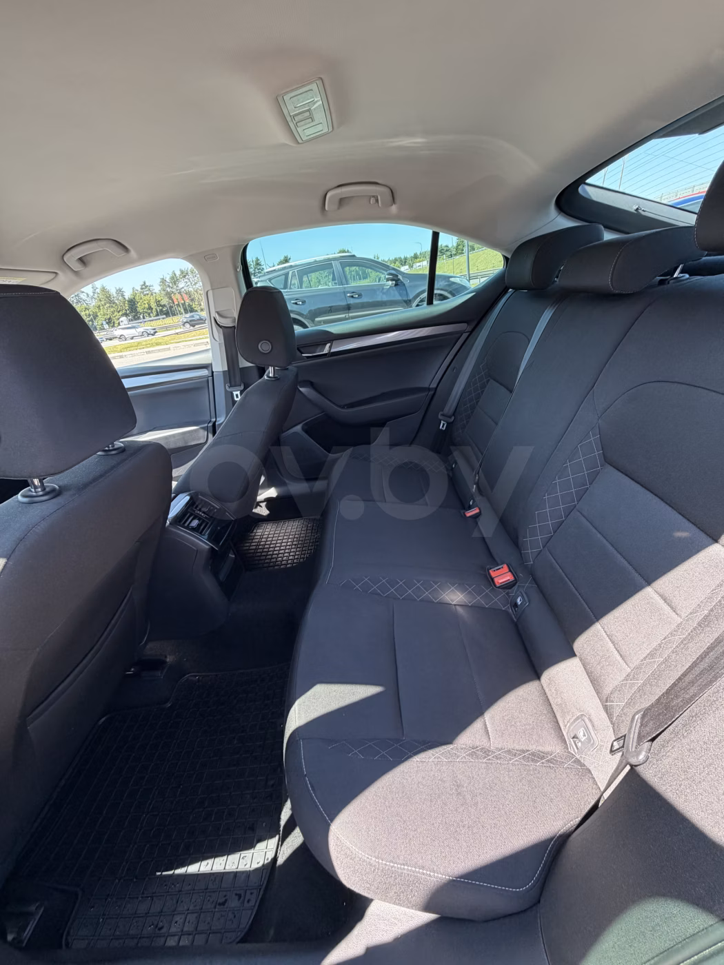 Skoda Superb фото 10