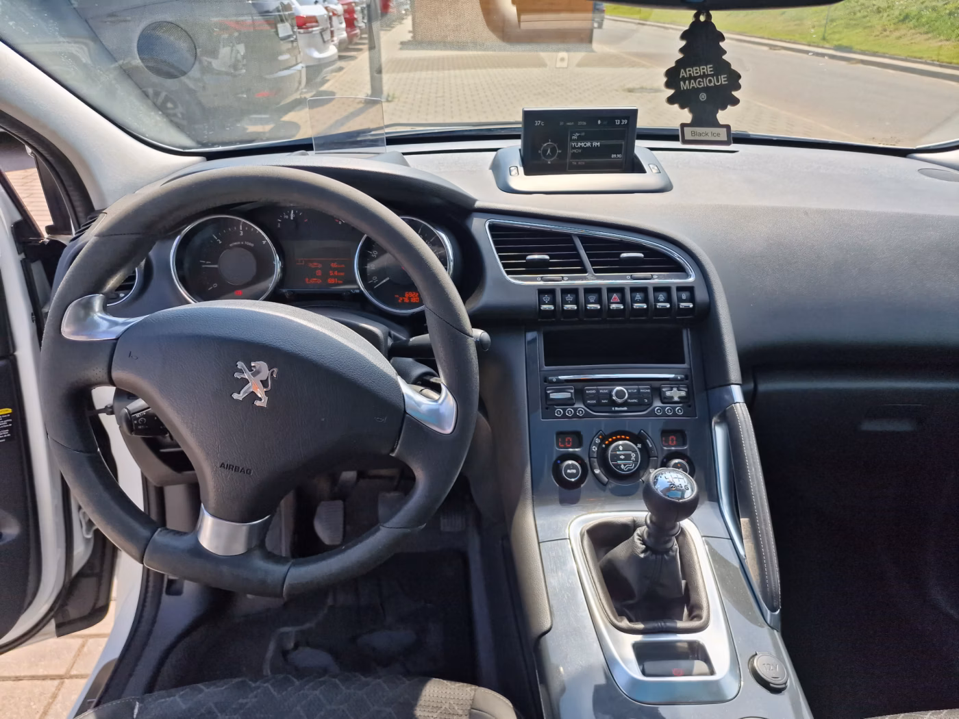 Peugeot 3008 фото 12