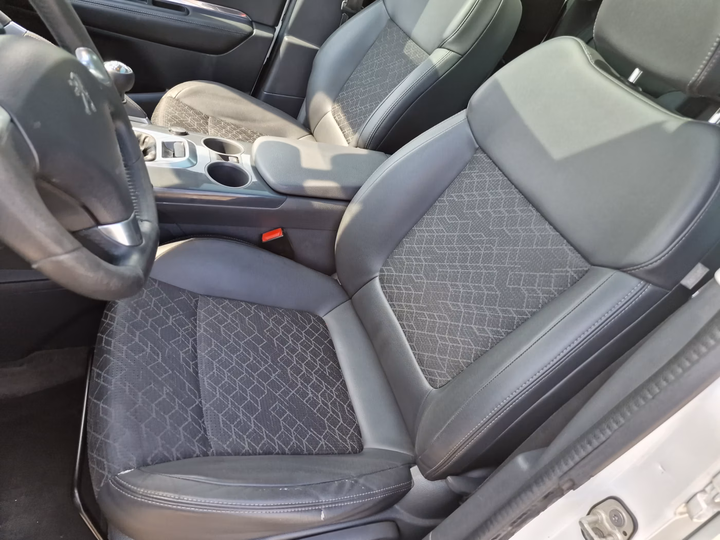 Peugeot 3008 фото 14