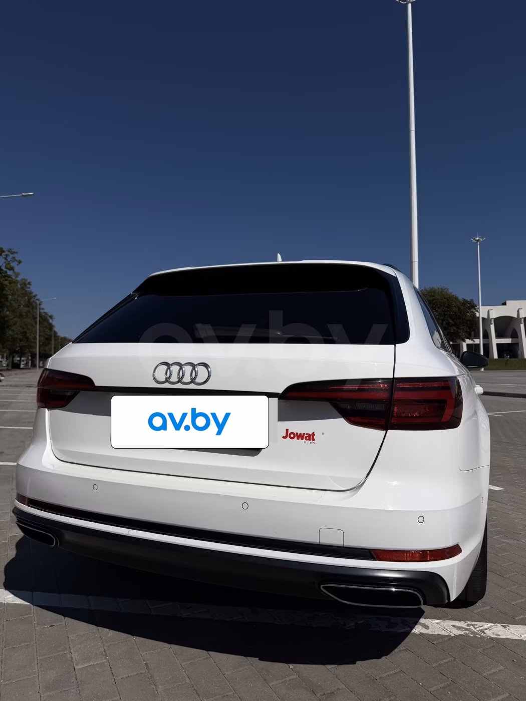Audi A4 фото 5
