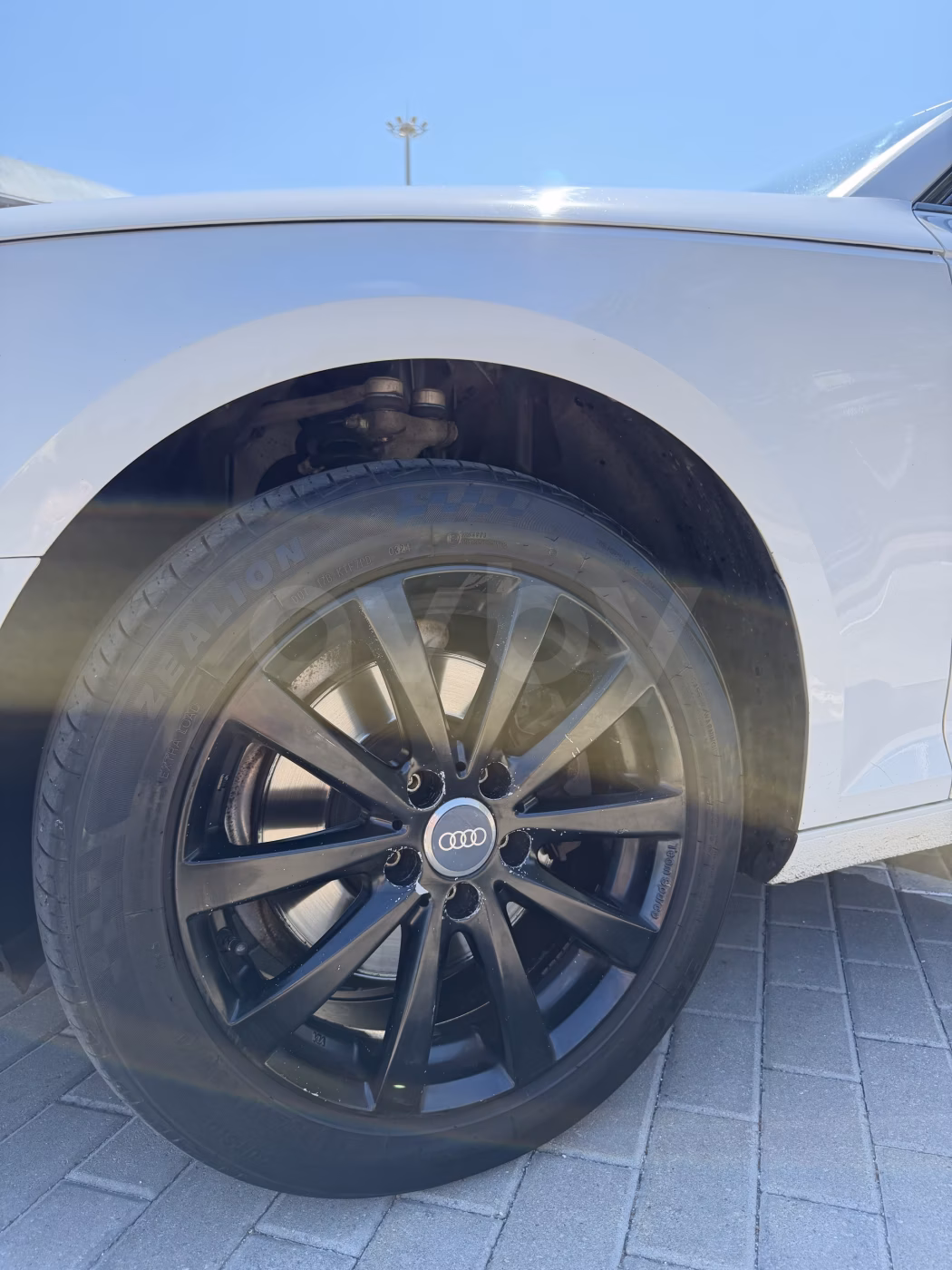Audi A4 фото 8