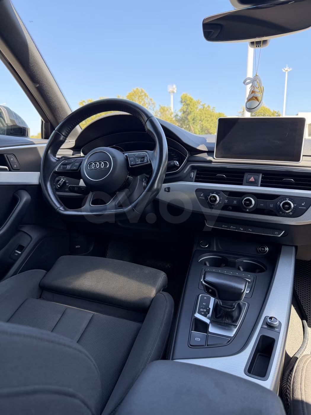 Audi A4 фото 14