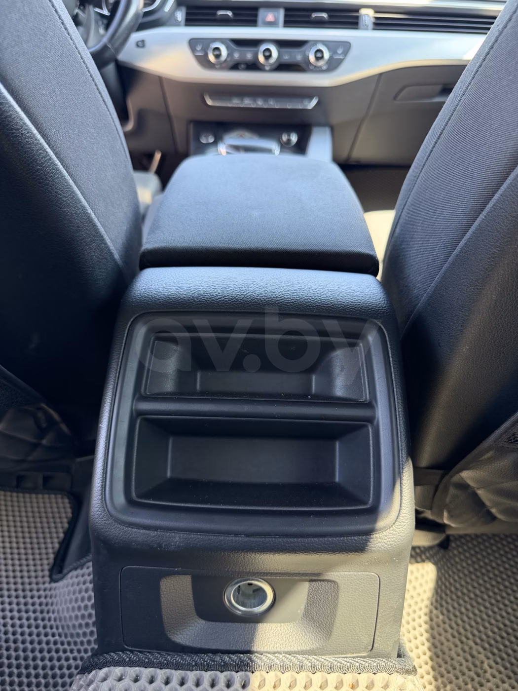 Audi A4 фото 21