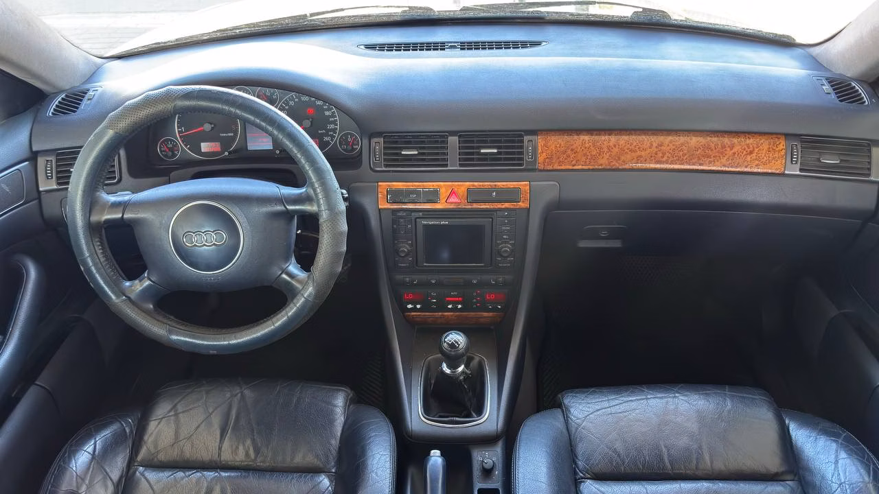 Audi A6 фото 13