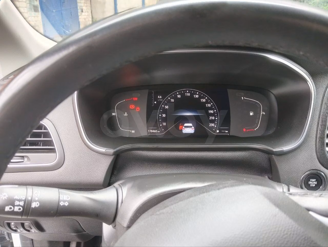 Renault Megane фото 9