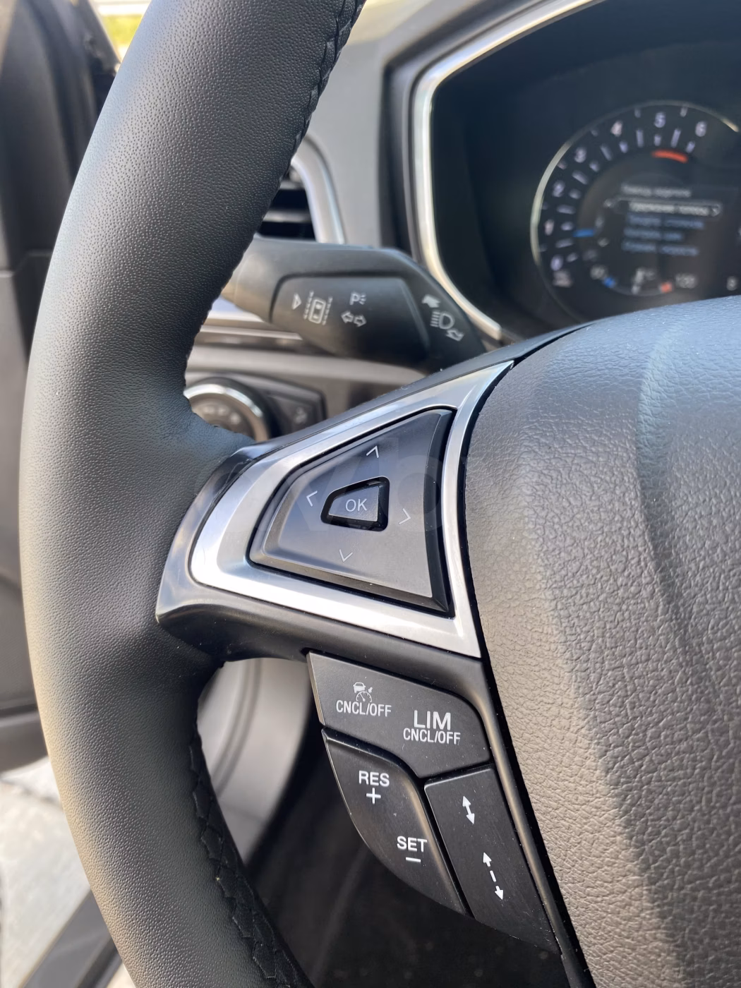 Ford Mondeo фото 8