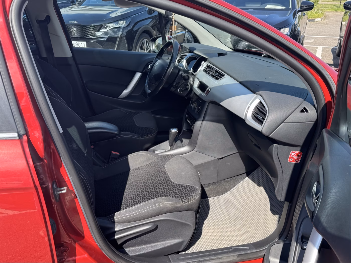 Citroen C3 фото 15