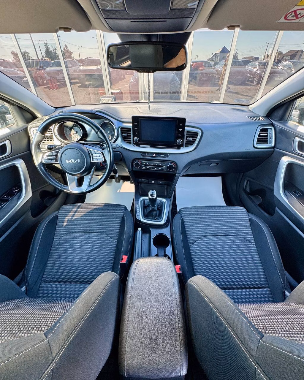 Kia Cee'd фото 9