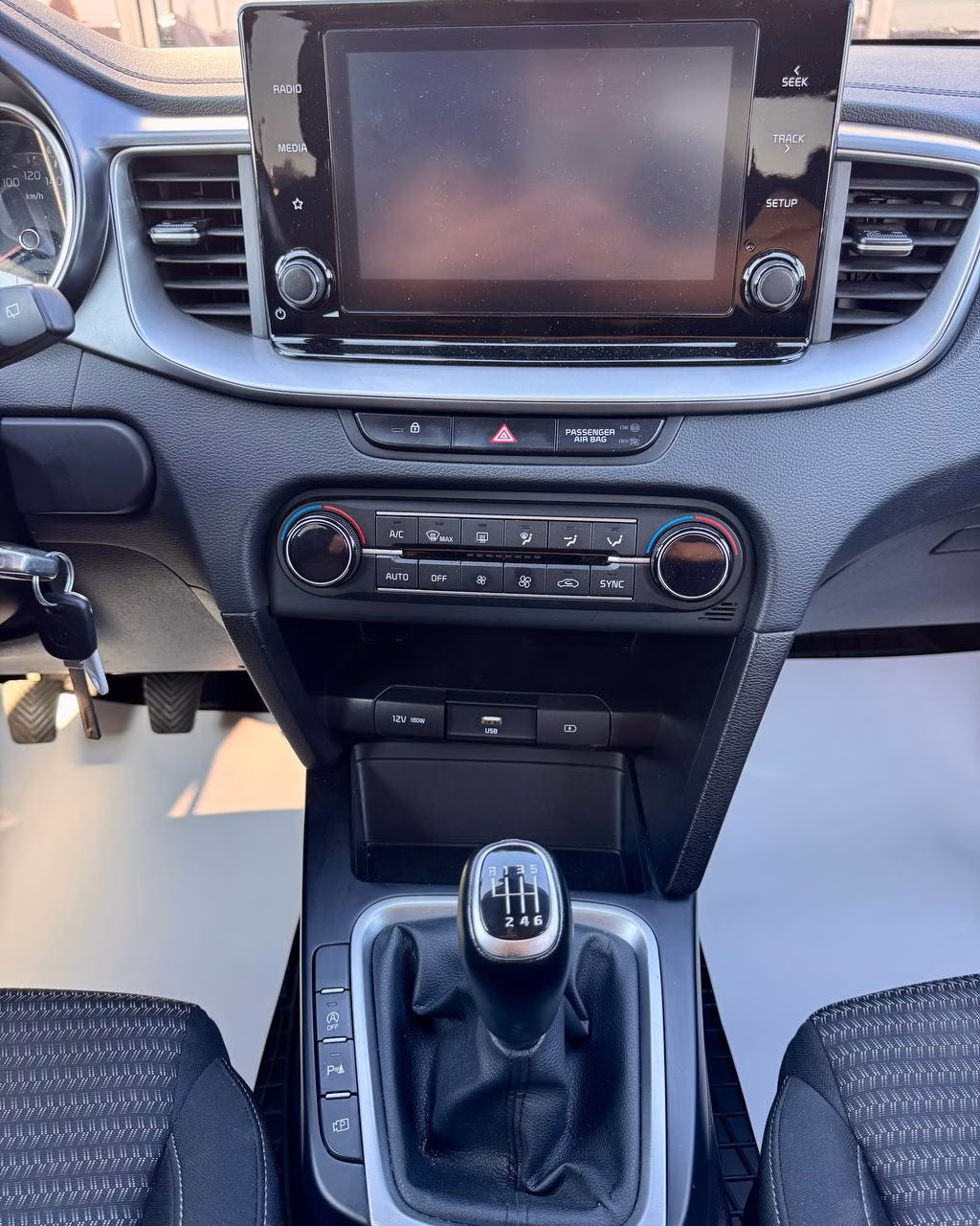 Kia Cee'd фото 17
