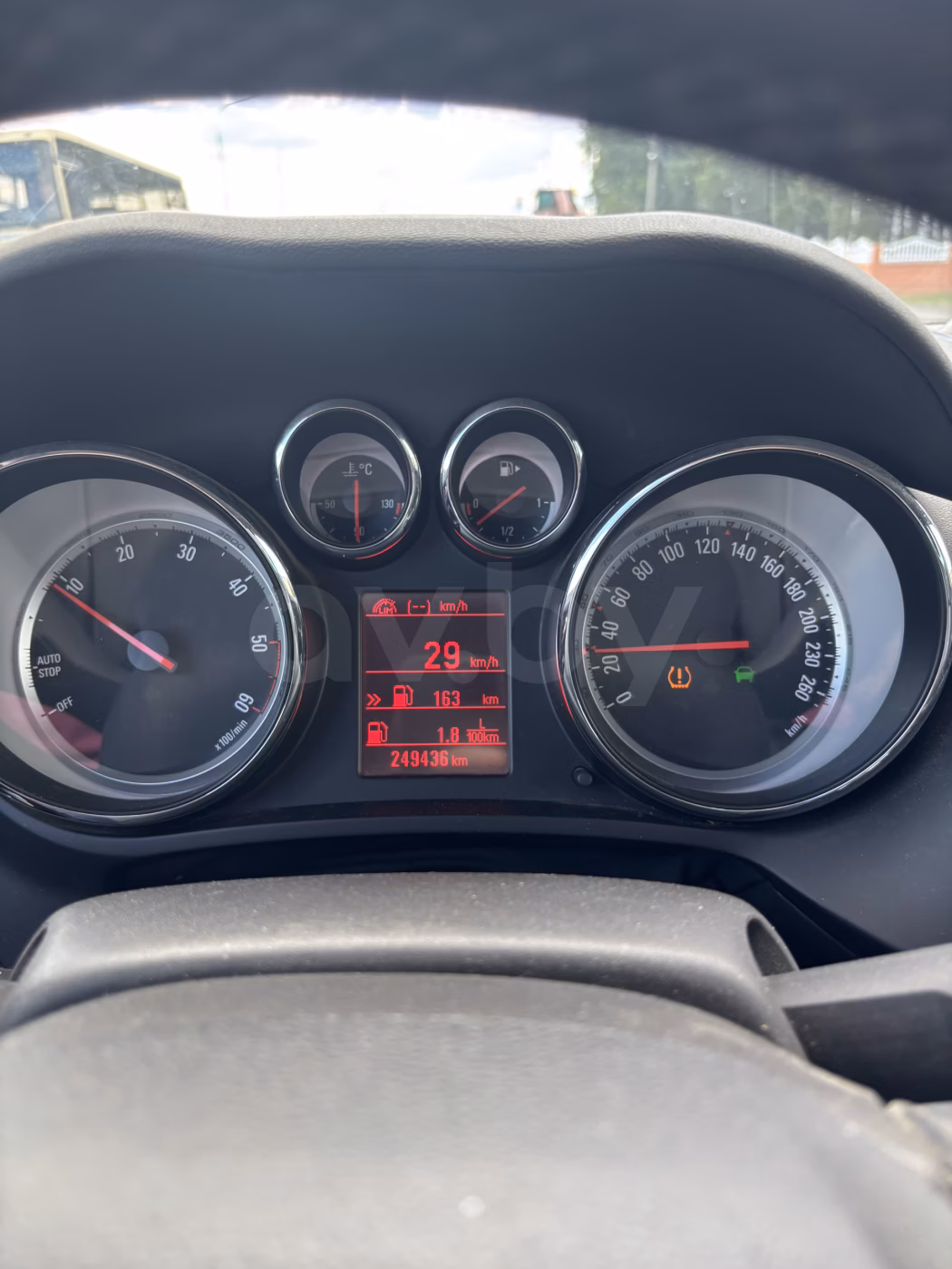 Opel Zafira фото 8