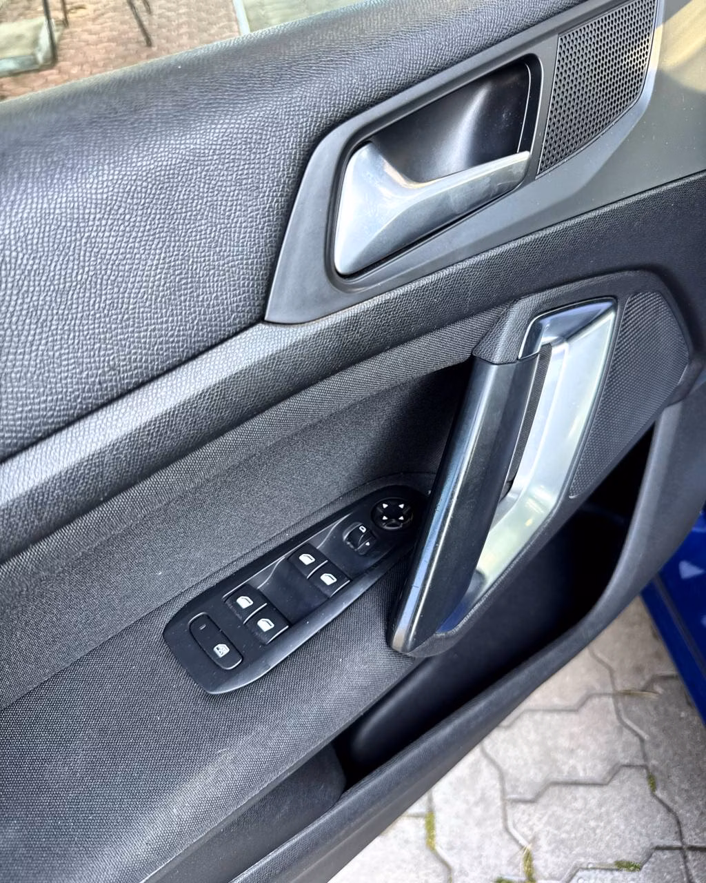 Peugeot 308 фото 9