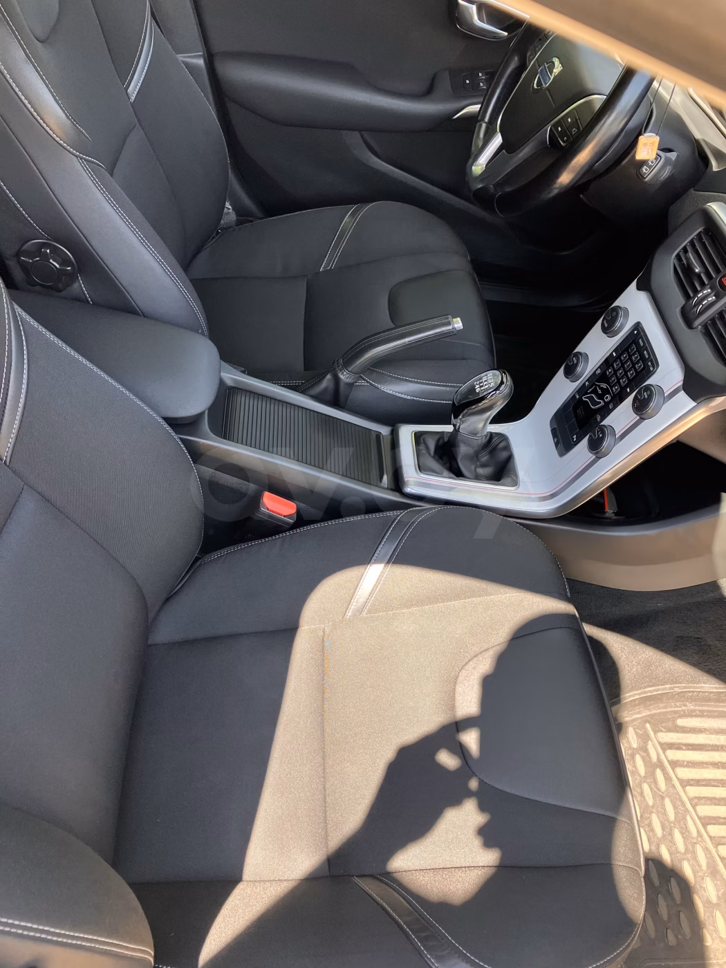 Volvo V40 фото 16