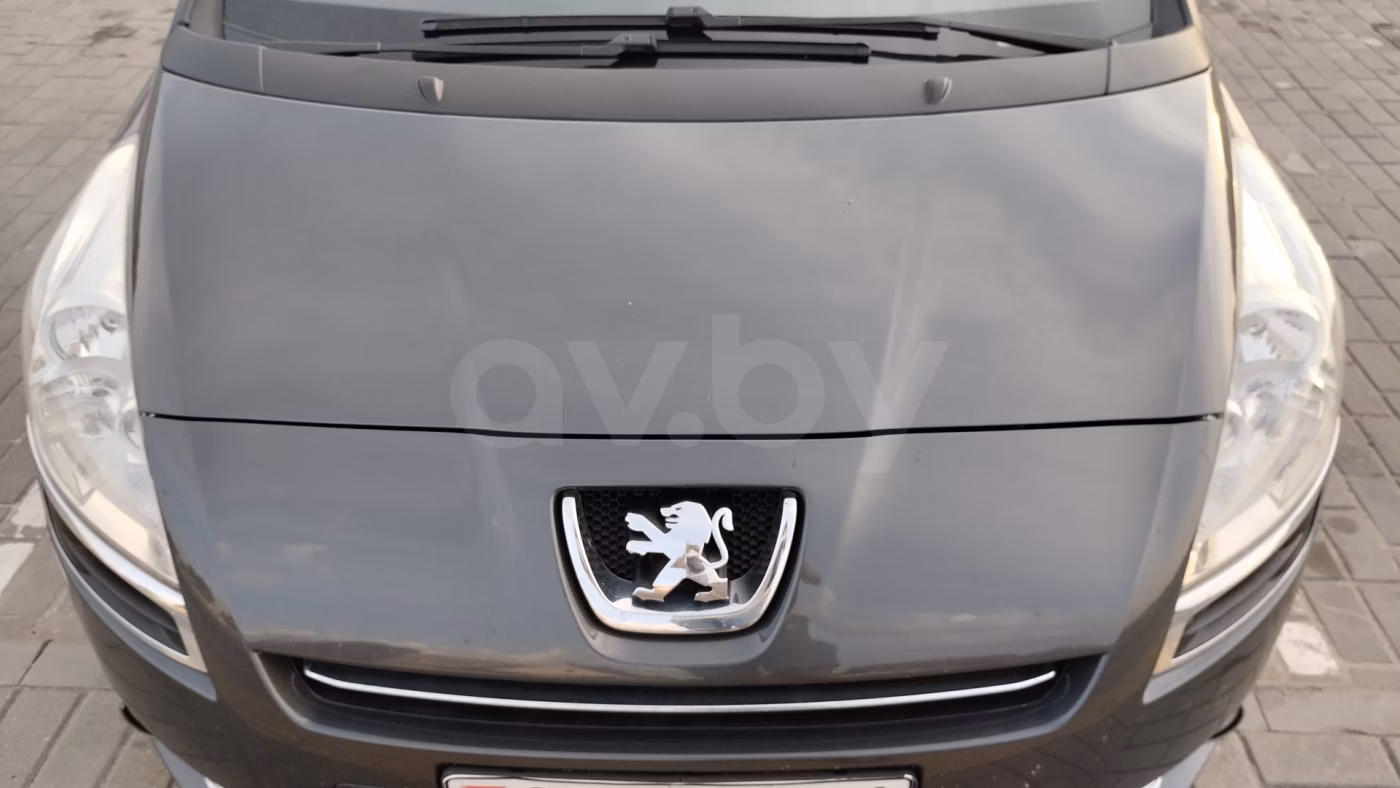 Peugeot 5008 фото 11